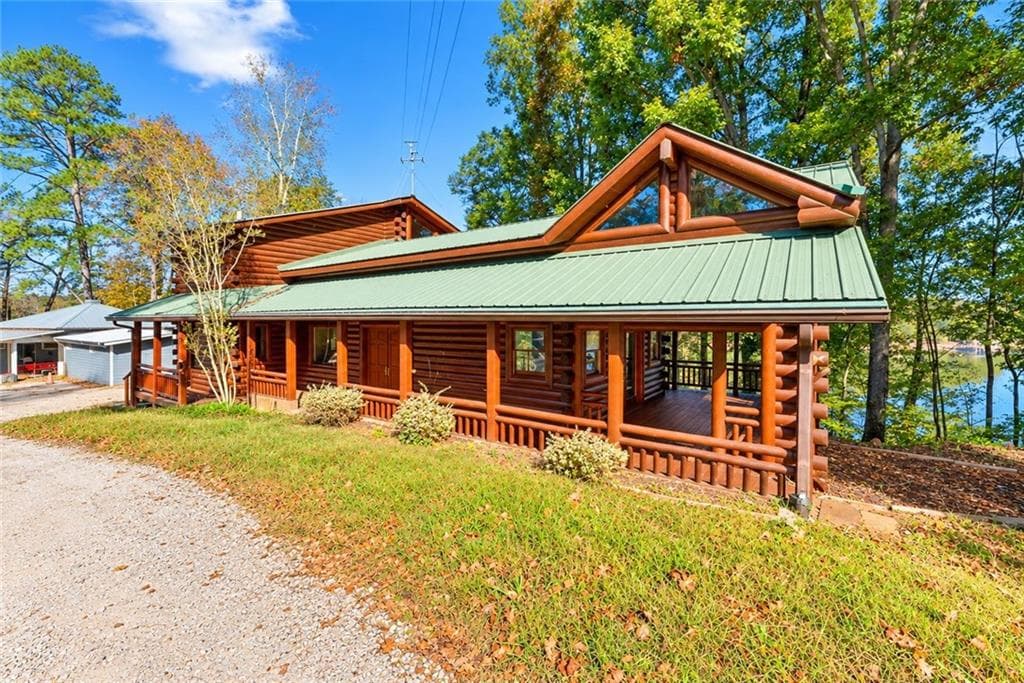 4 bedroom, 3 bathroom, 2,978 sq ft single family residence for sale at 5467 Mount Shores Circle, Gainesville, GA 30506 — photo 2