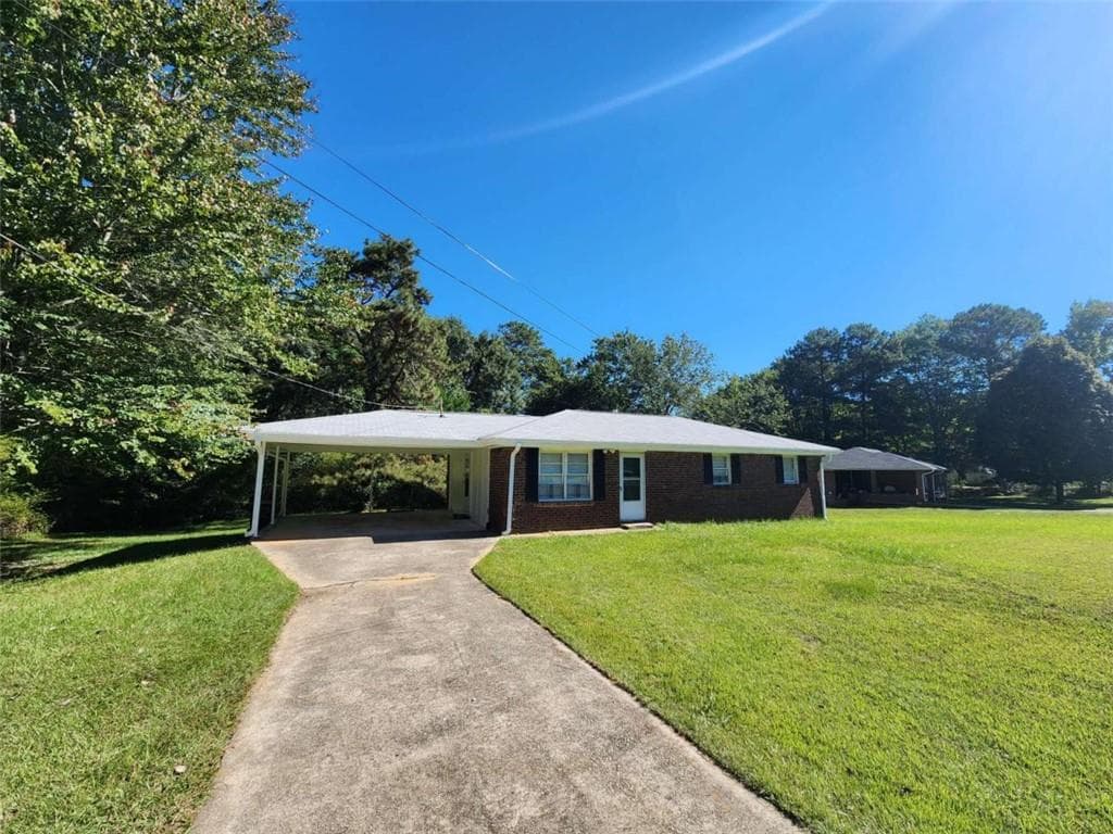 3 bedroom, 2 bathroom, 1,075 sq ft single family residence for rent at 6240 Central Church Road, Douglasville, GA 30135 for $1,575 a month — photo 2