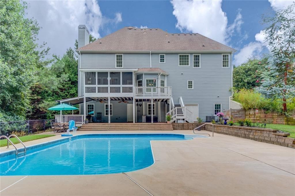 5 bedroom, 5 bathroom, 4,205 sq ft single family residence for sale at 818 Oak Ridge Terrace, Loganville, GA 30052 — photo 2