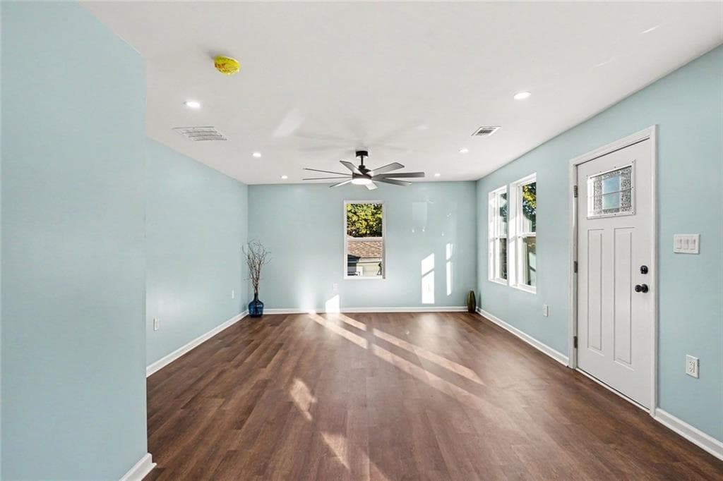 3 bedroom, 2 bathroom, 1,195 sq ft single family residence for sale at 213 Birch Street, Hapeville, GA 30354 — photo 8
