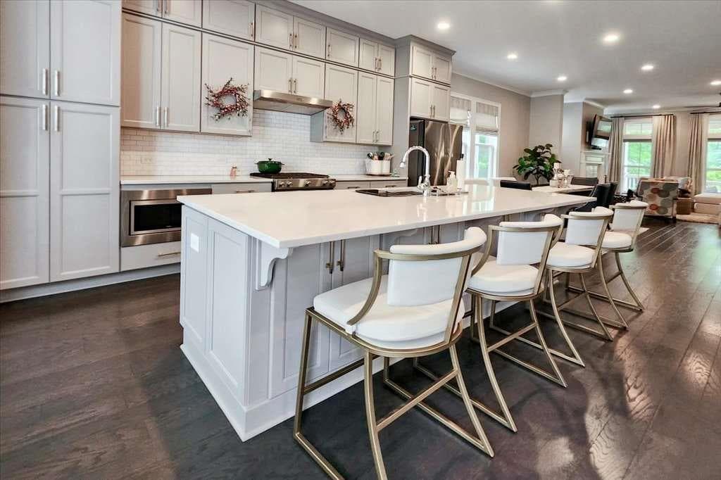 4 bedroom, 4 bathroom, 2,500 sq ft single family residence for sale at 623 Brennan Drive, Decatur, GA 30033 — photo 8