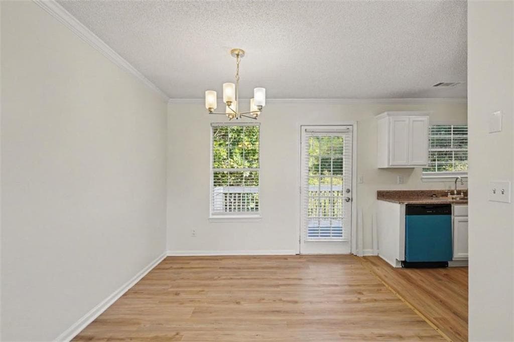 3 bedroom, 2 bathroom, 1,192 sq ft single family residence for sale at 3868 English Valley Drive, Ellenwood, GA 30294 — photo 8