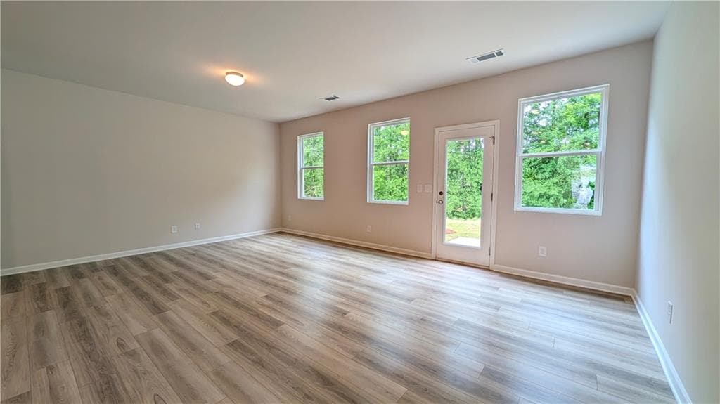 3 bedroom, 3 bathroom, 1,734 sq ft single family residence under contract at 516 Hayes Lane, Canton, GA 30115 — photo 7