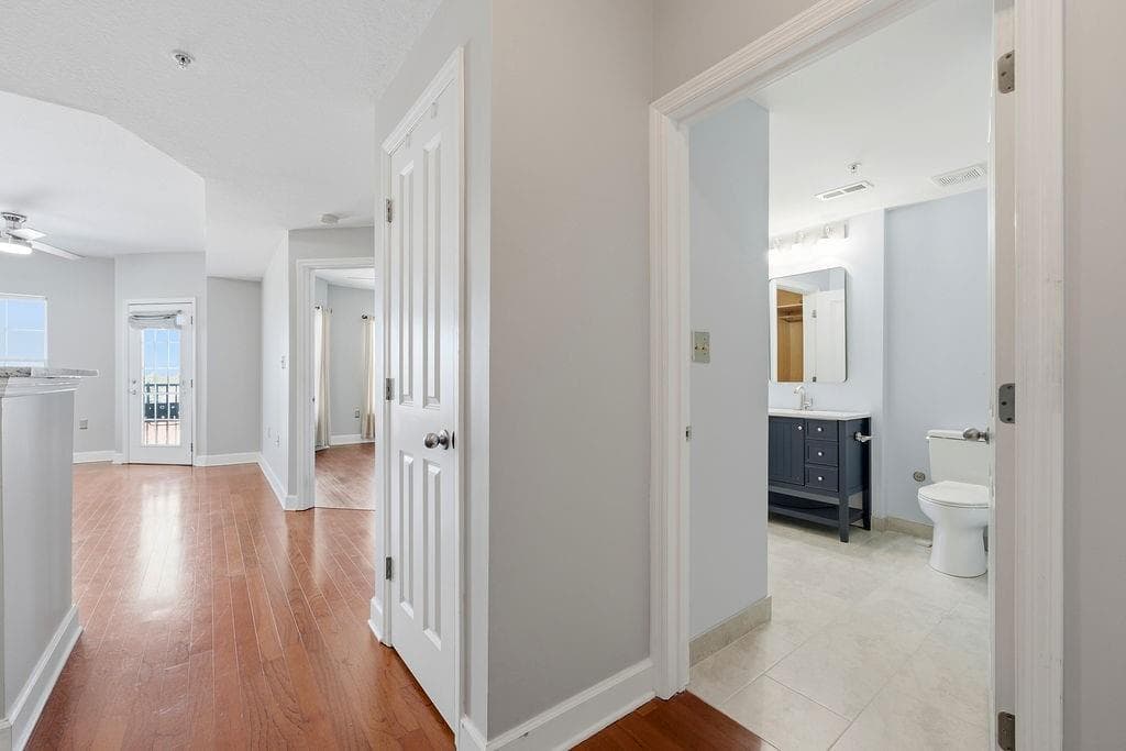 1 bedroom, 1 bathroom, 732 sq ft condominium under contract at 230 E Ponce De Leon Avenue 426, Decatur, GA 30030 — photo 5