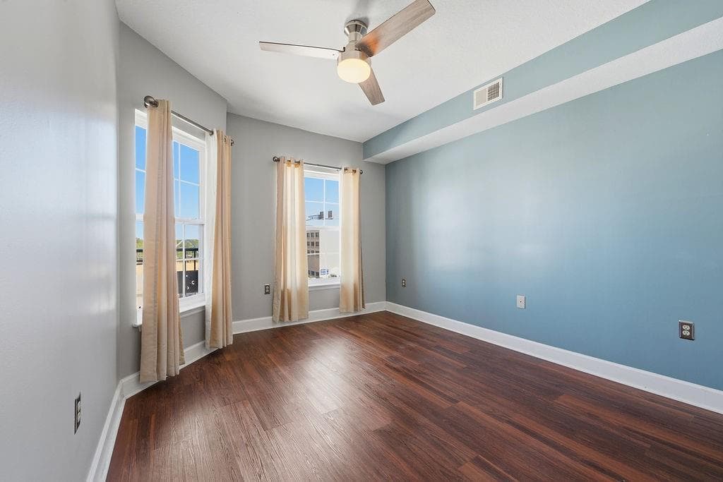 1 bedroom, 1 bathroom, 732 sq ft condominium under contract at 230 E Ponce De Leon Avenue 426, Decatur, GA 30030 — photo 9