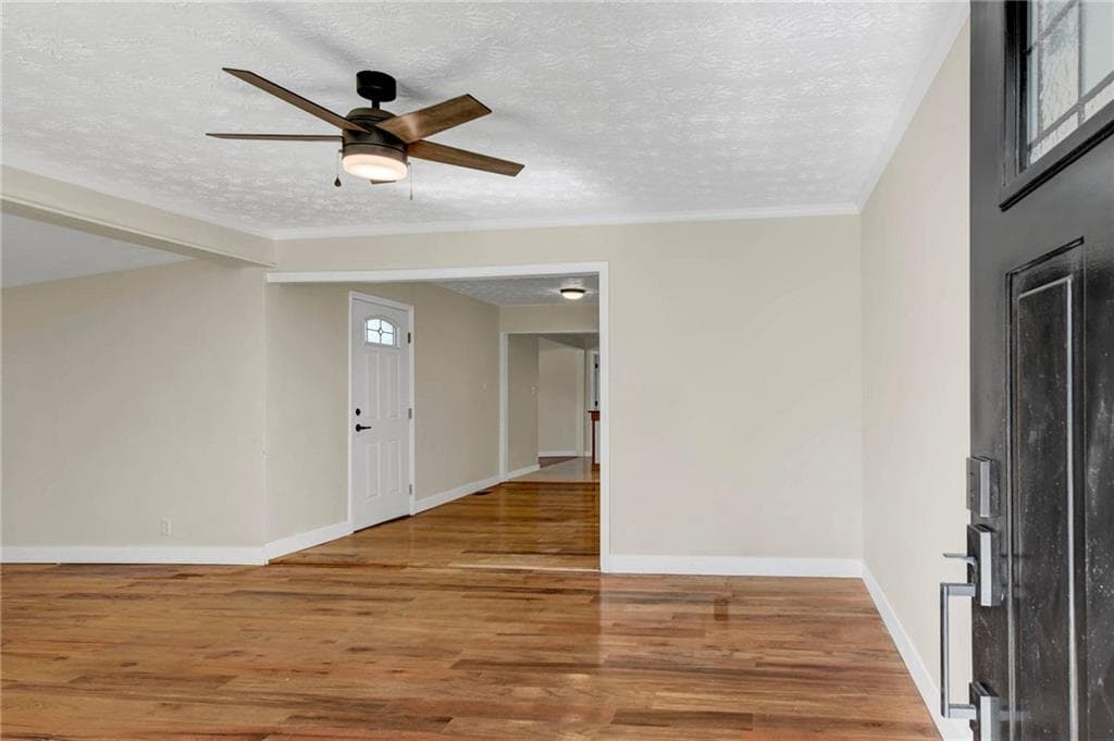 4 bedroom, 2 bathroom, 1,690 sq ft single family residence for sale at 575 Laurelwood Drive, Tyrone, GA 30290 — photo 6