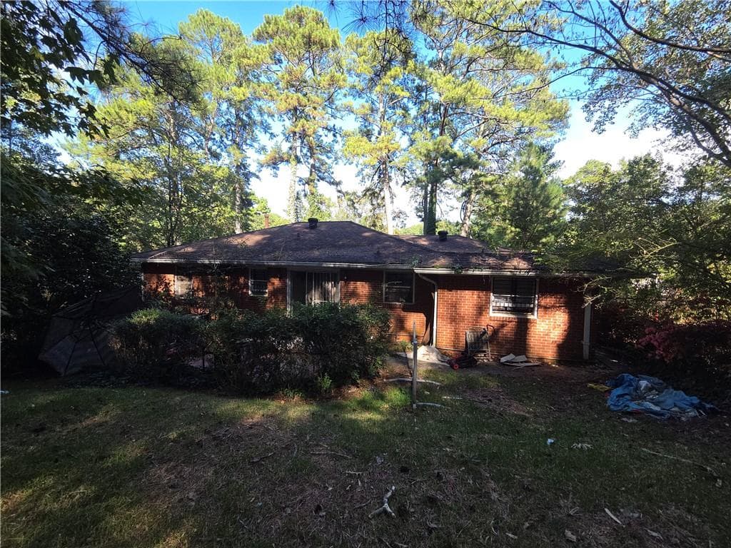 3 bedroom, 2 bathroom, 1,493 sq ft single family residence for sale at 2716 Hedgewood Drive, Atlanta, GA 30311 — photo 4