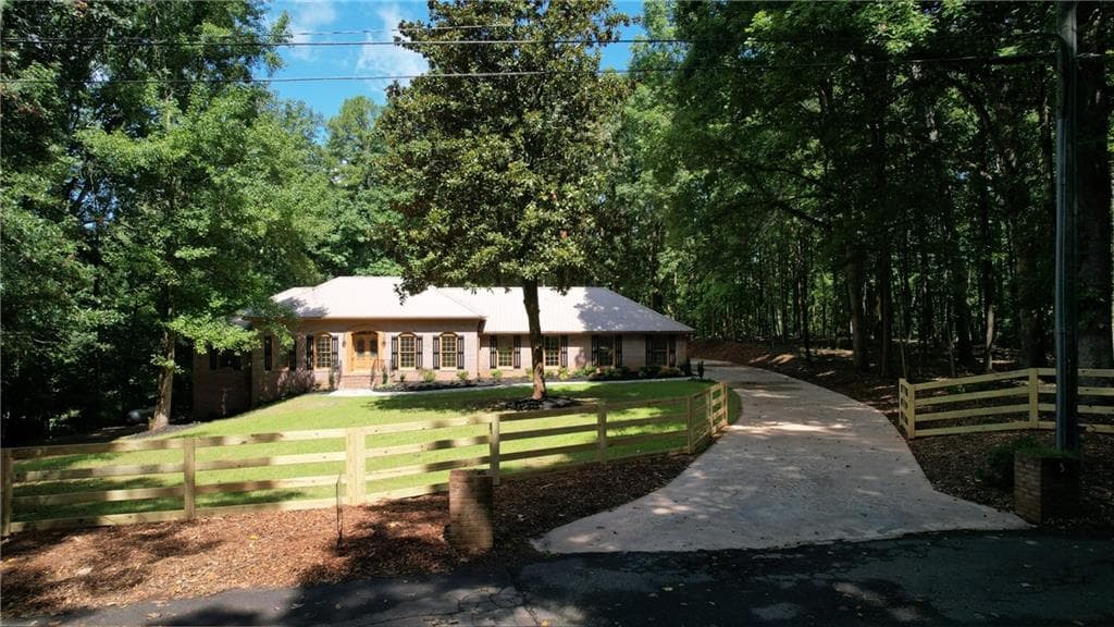 3 bedroom, 2 bathroom, 2,285 sq ft single family residence for sale at 5 Gravitt Drive, Dawsonville, GA 30534