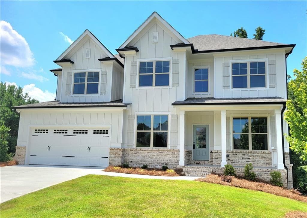 5 bedroom, 3 bathroom, 3,242 sq ft single family residence for sale at 4795 Fairways Lane, Jefferson, GA 30549