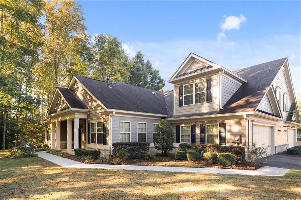 3 bedroom, 3 bathroom, 2,317 sq ft condominium for sale at 155 Owens Farm Lane, Woodstock, GA 30188 — photo 2