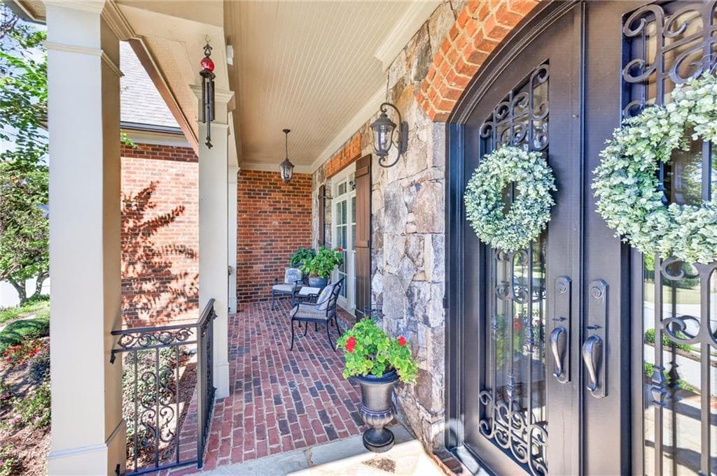 5 bedroom, 4 bathroom, 5,190 sq ft single family residence for sale at 2067 Stonewater Court, Hoschton, GA 30548 — photo 3