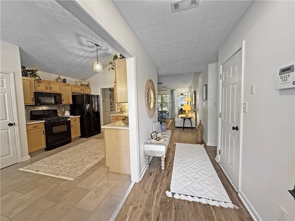 4 bedroom, 2 bathroom, 1,775 sq ft single family residence for sale at 5309 Leecroft Drive, Sugar Hill, GA 30518 — photo 3