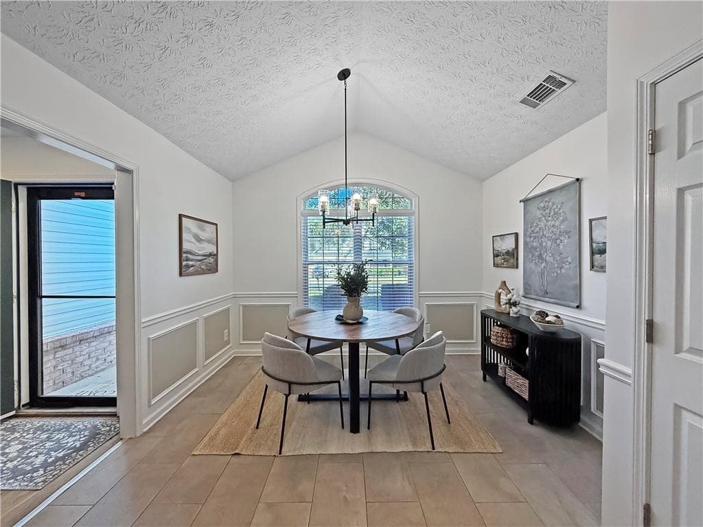4 bedroom, 2 bathroom, 1,775 sq ft single family residence for sale at 5309 Leecroft Drive, Sugar Hill, GA 30518 — photo 6