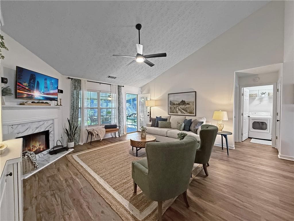 4 bedroom, 2 bathroom, 1,775 sq ft single family residence for sale at 5309 Leecroft Drive, Sugar Hill, GA 30518 — photo 9