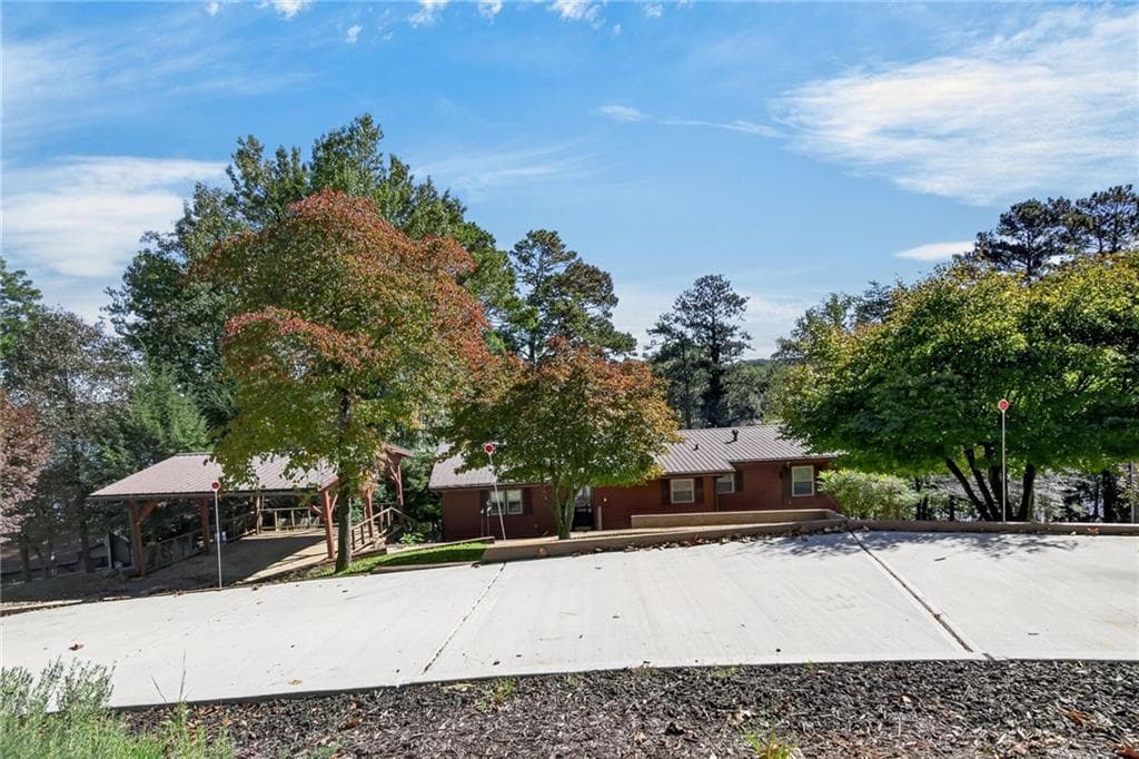 4 bedroom, 3 bathroom, 4,658 sq ft single family residence for sale at 4348 Cherokee Trail, Gainesville, GA 30504 — photo 5