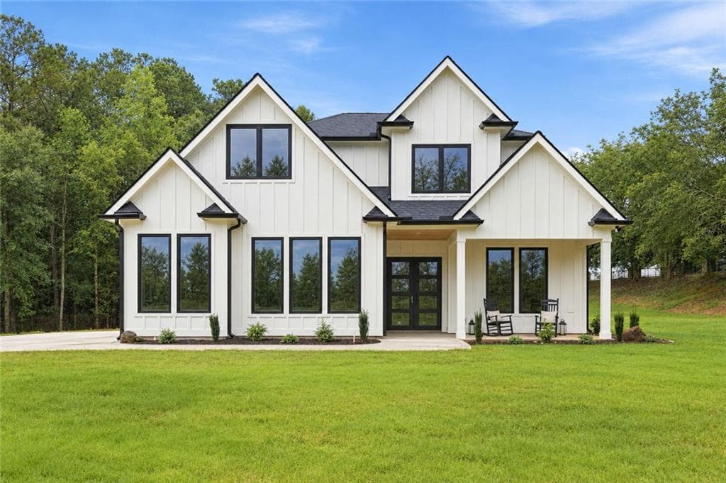3 bedroom, 3 bathroom, 3,039 sq ft single family residence for sale at 2466 Meredith Drive, Loganville, GA 30052