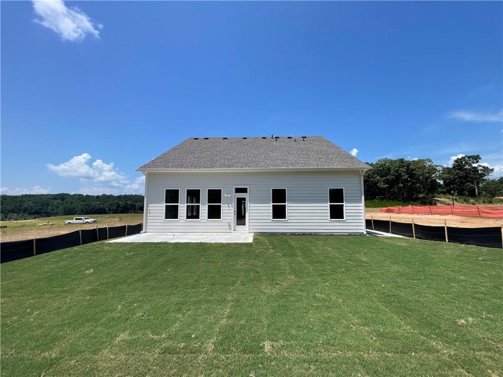 3 bedroom, 4 bathroom, 2,600 sq ft single family residence for sale at 1972 Assembly Circle (Lot 104), Gainesville, GA 30501 — photo 7