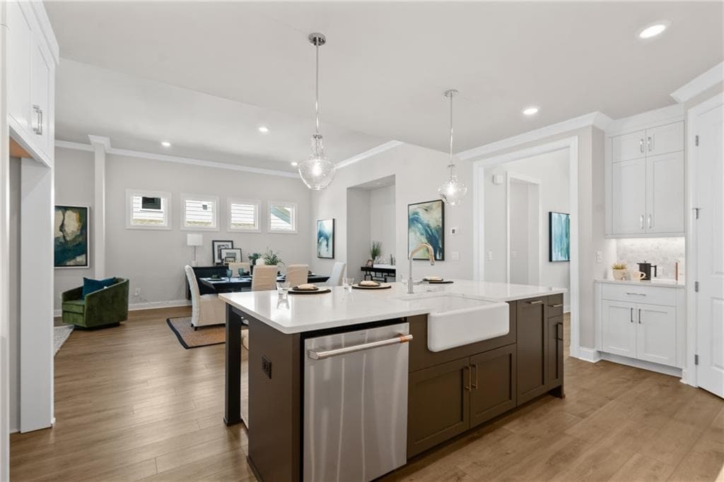 3 bedroom, 3 bathroom, 2,300 sq ft single family residence for sale at 587 Gavitt Drive, Cumming, GA 30040 — photo 7
