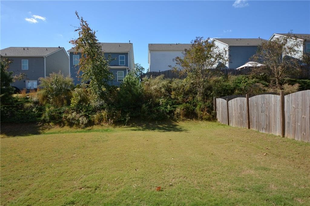 4 bedroom, 3 bathroom, 2,192 sq ft single family residence for rent at 5740 Screech Owl Drive, Flowery Branch, GA 30542 for $2,200 a month — photo 4