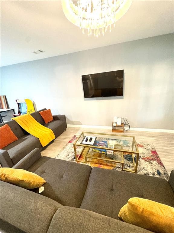 2 bedroom, 2 bathroom, 1,308 sq ft townhouse for sale at 1081 Estes Drive 403, Atlanta, GA 30310 — photo 2
