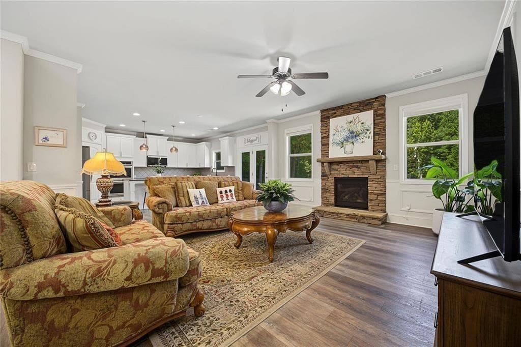 5 bedroom, 3 bathroom, 2,968 sq ft single family residence for rent at 2236 Hamilton Lake Parkway, Buford, GA 30519 for $2,850 a month — photo 10
