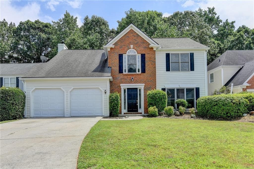 4 bedroom, 3 bathroom, 2,104 sq ft single family residence for rent at 10795 Glenbarr Drive, Johns Creek, GA 30097 for $3,180 a month — photo 2