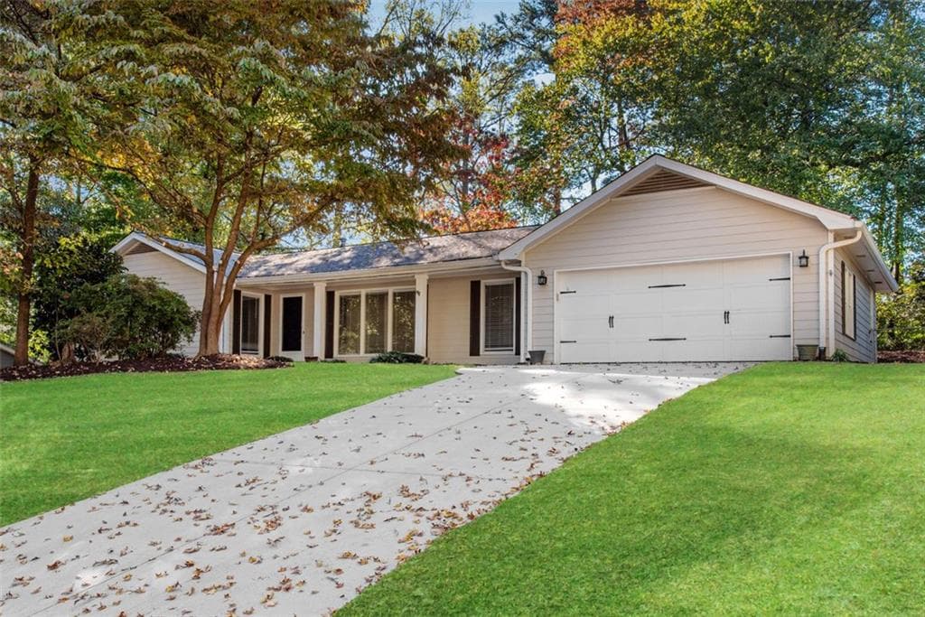 4 bedroom, 3 bathroom, 2,189 sq ft single family residence for rent at 3126 Bunker Hill Road, Marietta, GA 30068 for $3,000 a month — photo 1 of 34