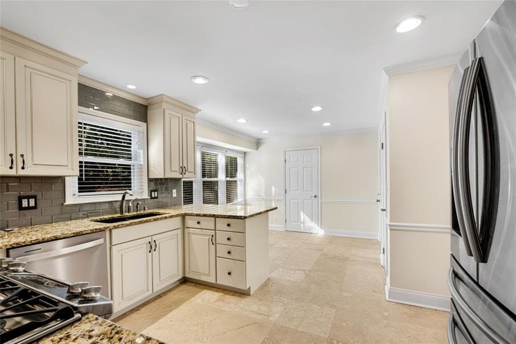 4 bedroom, 3 bathroom, 2,189 sq ft single family residence for rent at 3126 Bunker Hill Road, Marietta, GA 30068 for $3,000 a month — photo 10