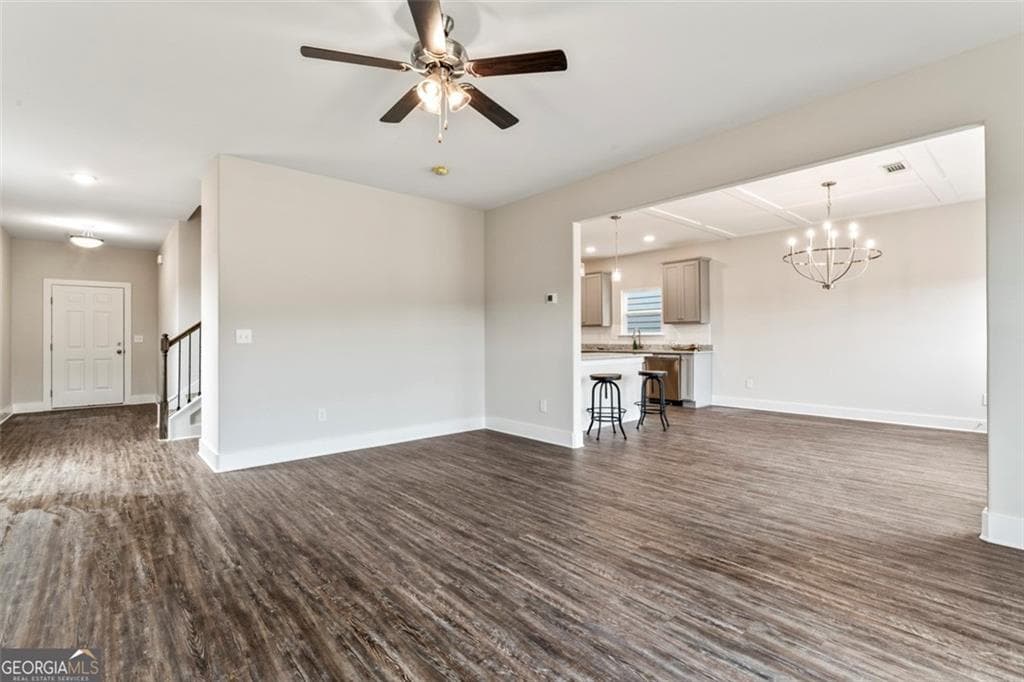 4 bedroom, 3 bathroom, 2,188 sq ft single family residence for sale at 11201 Cornerstone Way, Hampton, GA 30228 — photo 3