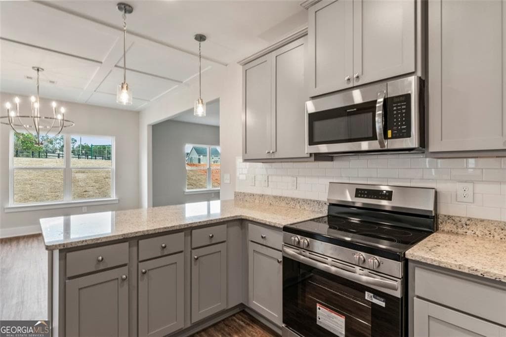 4 bedroom, 3 bathroom, 2,188 sq ft single family residence for sale at 11201 Cornerstone Way, Hampton, GA 30228 — photo 9