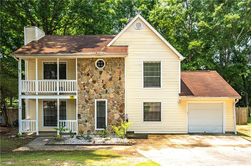 4 bedroom, 3 bathroom, 1,874 sq ft single family residence for rent at 2568 Redfield Drive, Norcross, GA 30071 for $2,499 a month — photo 2