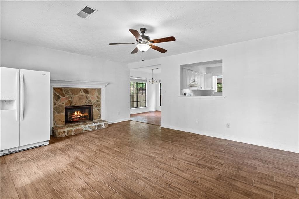 4 bedroom, 3 bathroom, 1,874 sq ft single family residence for rent at 2568 Redfield Drive, Norcross, GA 30071 for $2,499 a month — photo 6