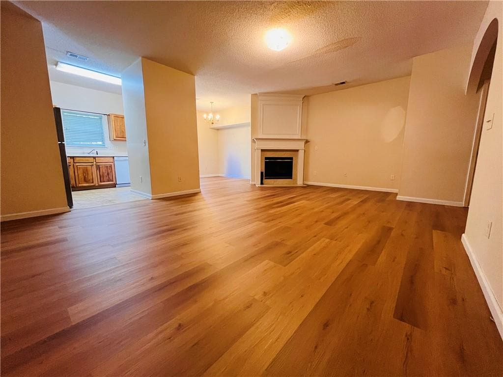 3 bedroom, 3 bathroom, 1,602 sq ft townhouse for rent at 3841 Pleasant Oaks Drive, Lawrenceville, GA 30044 for $2,000 a month — photo 5