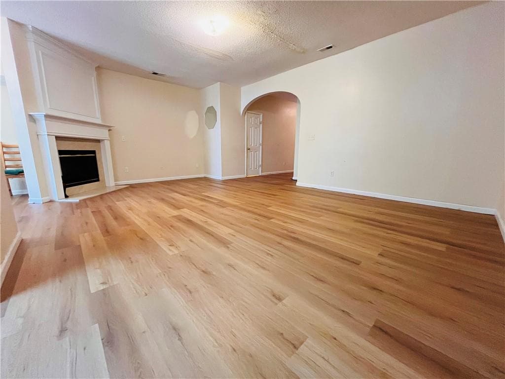 3 bedroom, 3 bathroom, 1,602 sq ft townhouse for rent at 3841 Pleasant Oaks Drive, Lawrenceville, GA 30044 for $2,000 a month — photo 7