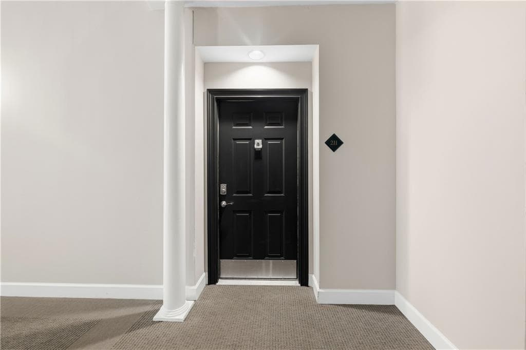 1 bedroom, 1 bathroom, 873 sq ft condominium for sale at 240 Renaissance Parkway 211, Atlanta, GA 30308 — photo 3