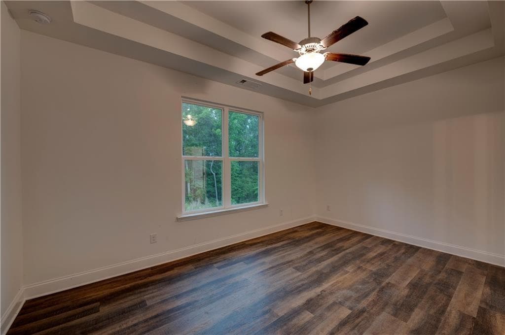 5 bedroom, 4 bathroom, 2,692 sq ft single family residence for sale at 15 Cassidy Trail, Douglasville, GA 30134 — photo 8