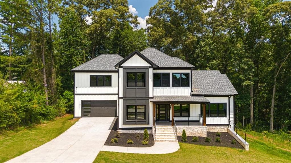 4 bedroom, 4 bathroom, 6,202 sq ft single family residence for sale at 535 Michael Circle, Monroe, GA 30655