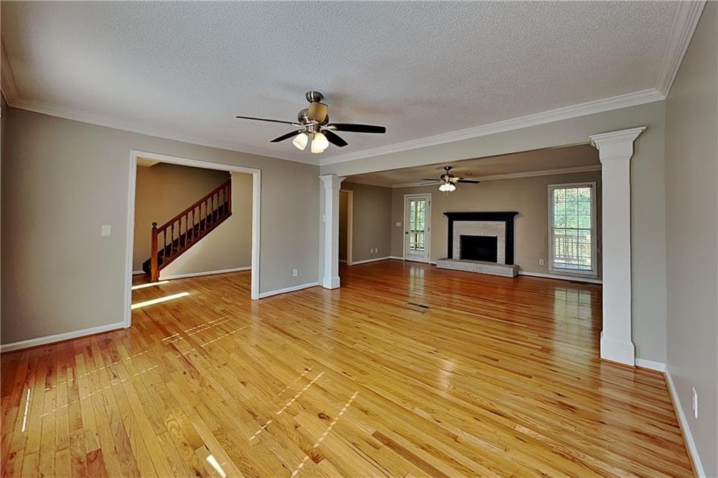 4 bedroom, 3 bathroom, 2,721 sq ft single family residence for rent at 4232 Glenforest Way, Roswell, GA 30075 for $2,700 a month — photo 5