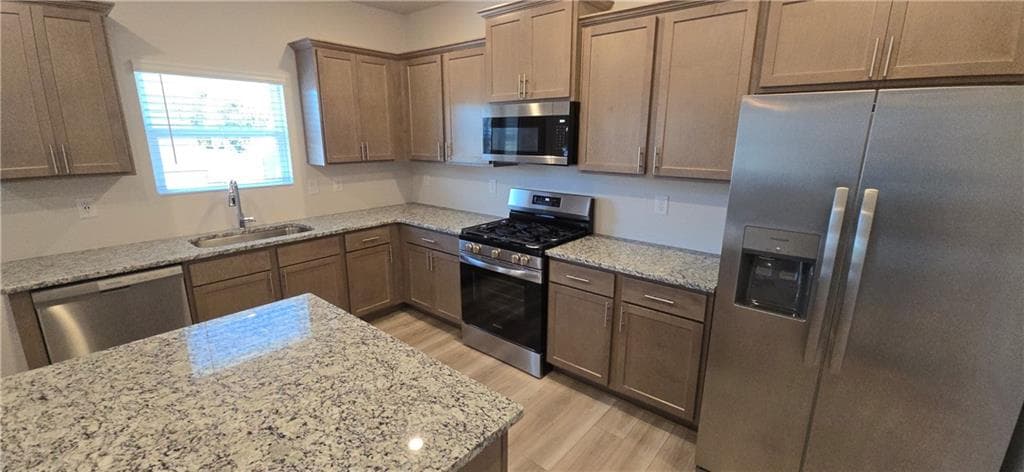 4 bedroom, 3 bathroom, 2,200 sq ft single family residence for rent at 349 Bloomfield Circle, Canton, GA 30114 for $2,450 a month — photo 8