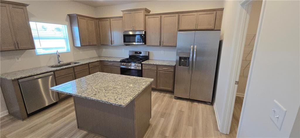 4 bedroom, 3 bathroom, 2,200 sq ft single family residence for rent at 349 Bloomfield Circle, Canton, GA 30114 for $2,450 a month — photo 9