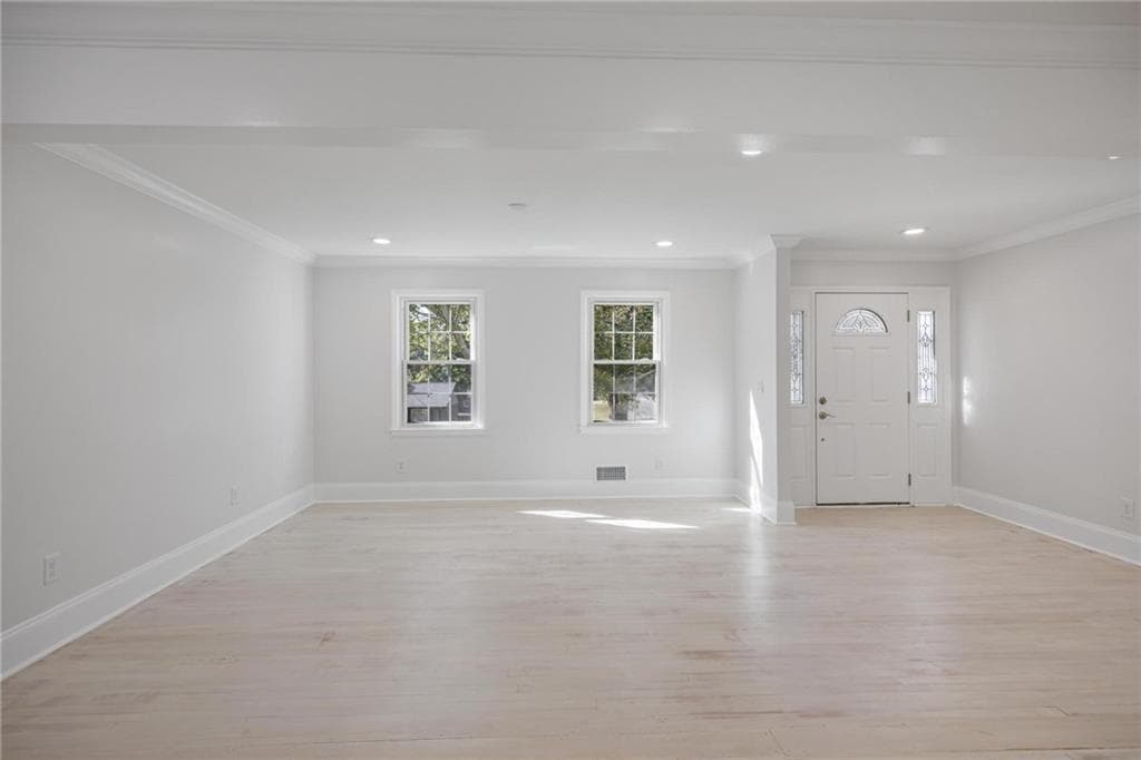 3 bedroom, 3 bathroom, 2,014 sq ft single family residence for sale at 663 Foxcroft Circle, Marietta, GA 30067 — photo 7