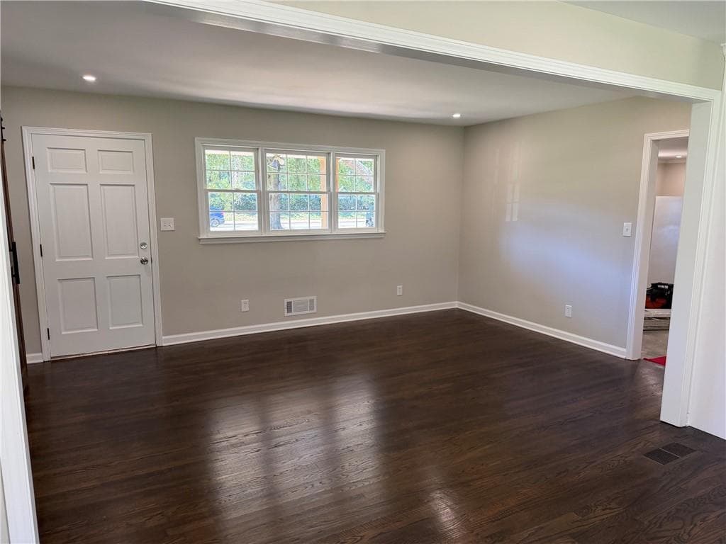 3 bedroom, 2 bathroom, 1,716 sq ft single family residence for rent at 2642 Skyland Drive, Snellville, GA 30078 for $2,600 a month — photo 2