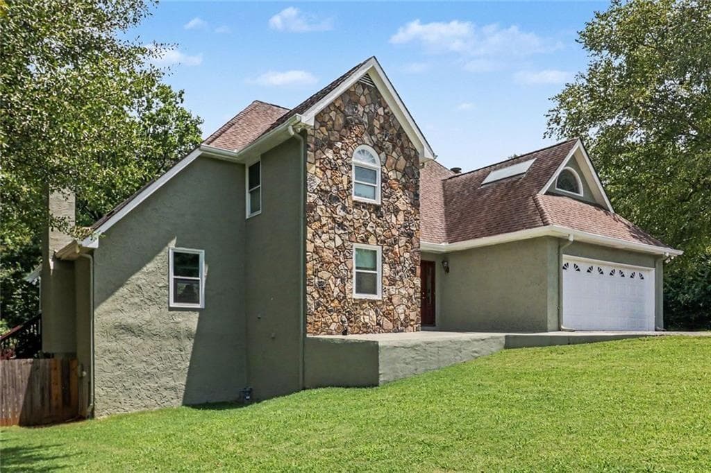 4 bedroom, 4 bathroom, 4,751 sq ft single family residence for sale at 3439 Grist Mill Court, Peachtree Corners, GA 30096 — photo 5