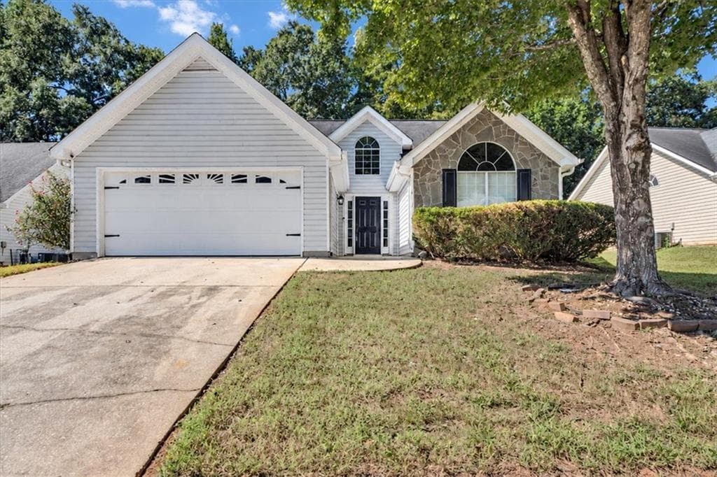3 bedroom, 2 bathroom single family residence for rent at 208 Coldsprings Court, Mcdonough, GA 30253 for $2,000 a month — photo 1 of 29