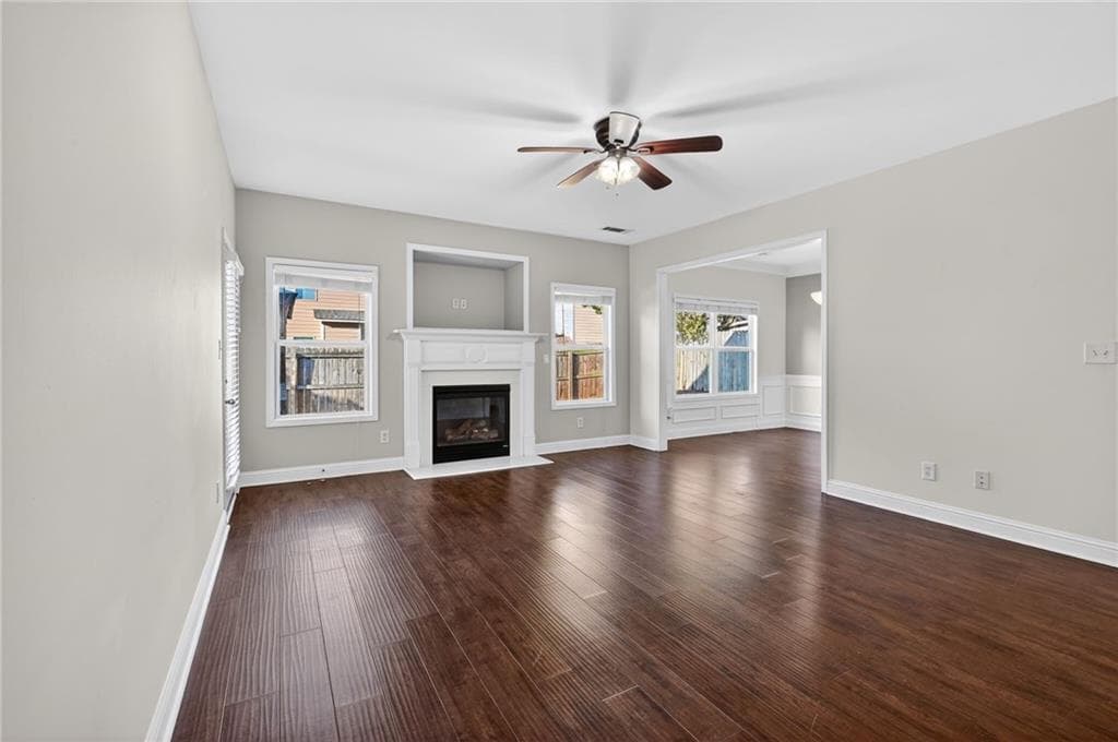 4 bedroom, 3 bathroom, 2,186 sq ft single family residence for rent at 4102 Creekrun Circle, Buford, GA 30519 for $2,640 a month — photo 2