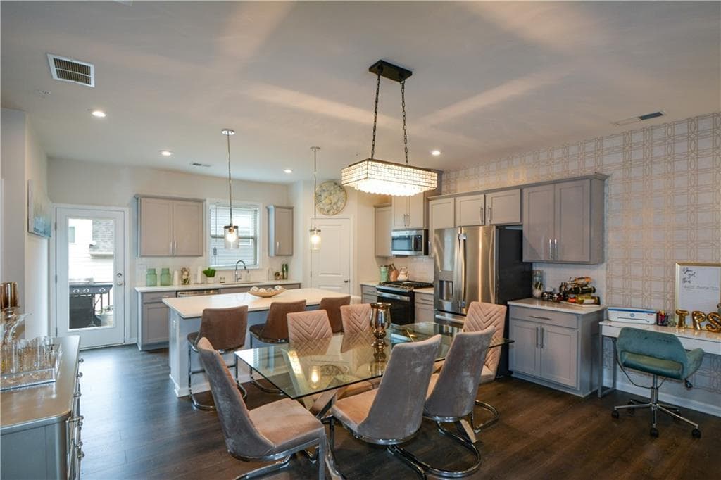 3 bedroom, 3 bathroom, 2,106 sq ft condominium for rent at 6605 Brooklyn Court, Mableton, GA 30126 for $2,500 a month — photo 5