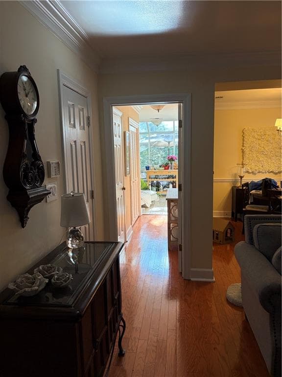 2 bedroom, 3 bathroom, 1,366 sq ft townhouse for rent at 110 Mount Vernon Circle, Sandy Springs, GA 30338 for $2,300 a month — photo 7