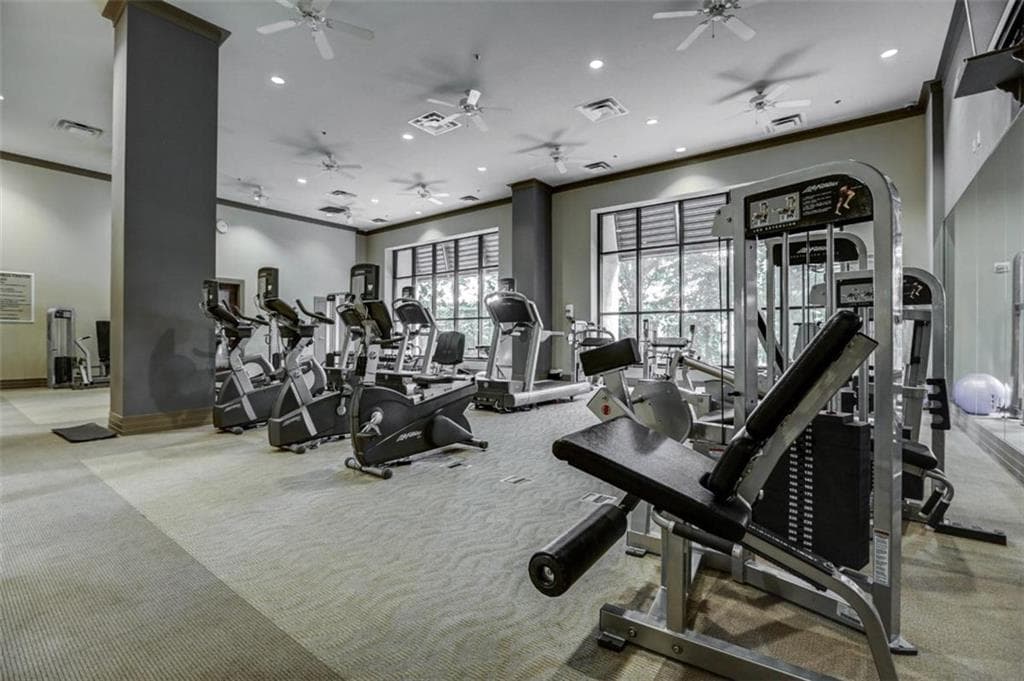 1 bedroom, 1 bathroom, 633 sq ft condominium for sale at 3040 Peachtree Road 210, Atlanta, GA 30305 — photo 5
