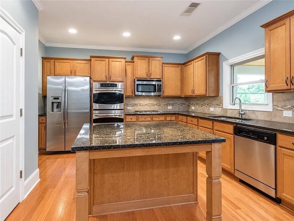 7 bedroom, 5 bathroom, 5,158 sq ft single family residence for rent at 5335 Chestnut Drive, Cumming, GA 30040 for $3,499 a month — photo 7