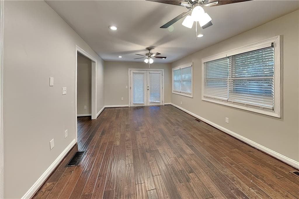 3 bedroom, 3 bathroom, 2,668 sq ft single family residence for rent at 167 Cypress Drive, Dallas, GA 30157 for $2,200 a month — photo 5